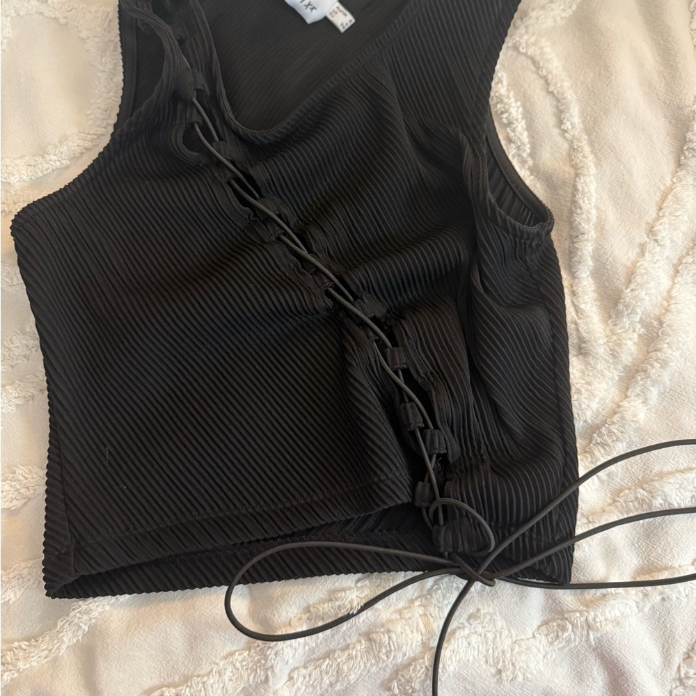 Princess Polly Black Sleeveless Crop Tank Top